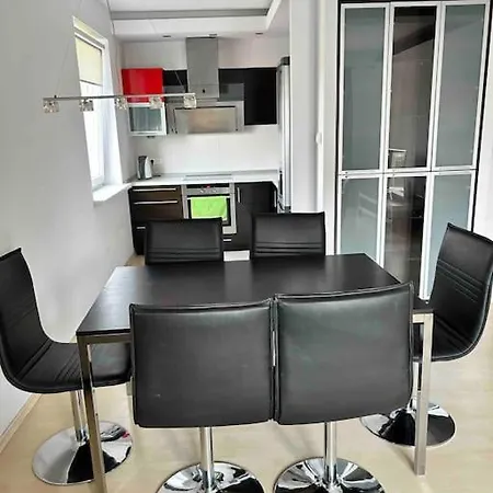 דירה Piekny Apartament Blisko Malty Z Garazem פוזנן