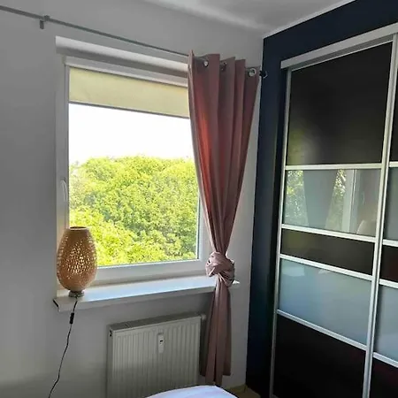 Piekny Apartament Blisko Malty Z Garazem דירה
