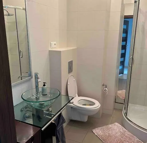 Piekny Apartament Blisko Malty Z Garazem Appartamento *